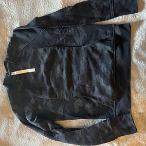 Lululemon scuba crew